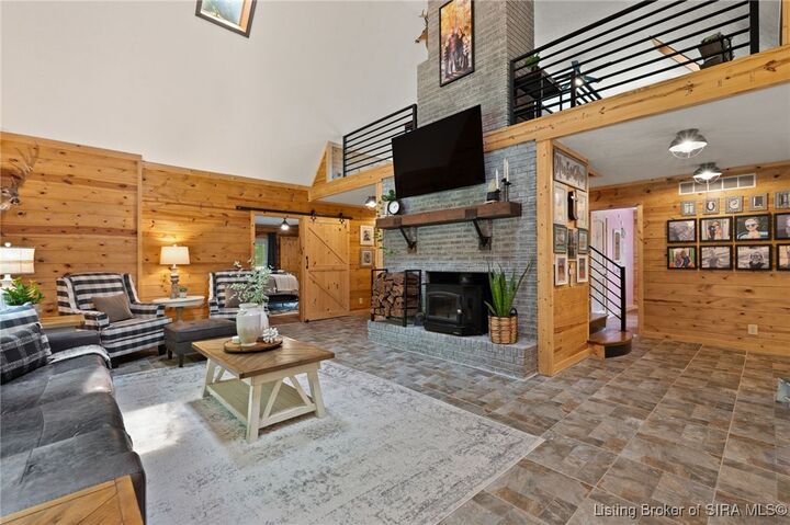 Property Photo: 6208 Scottsville Road IN 47119