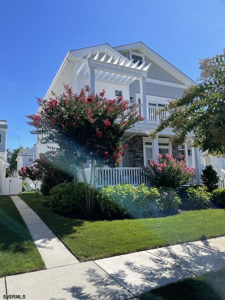 Property Photo: 121 N Rumson Ave NJ 08402-1343