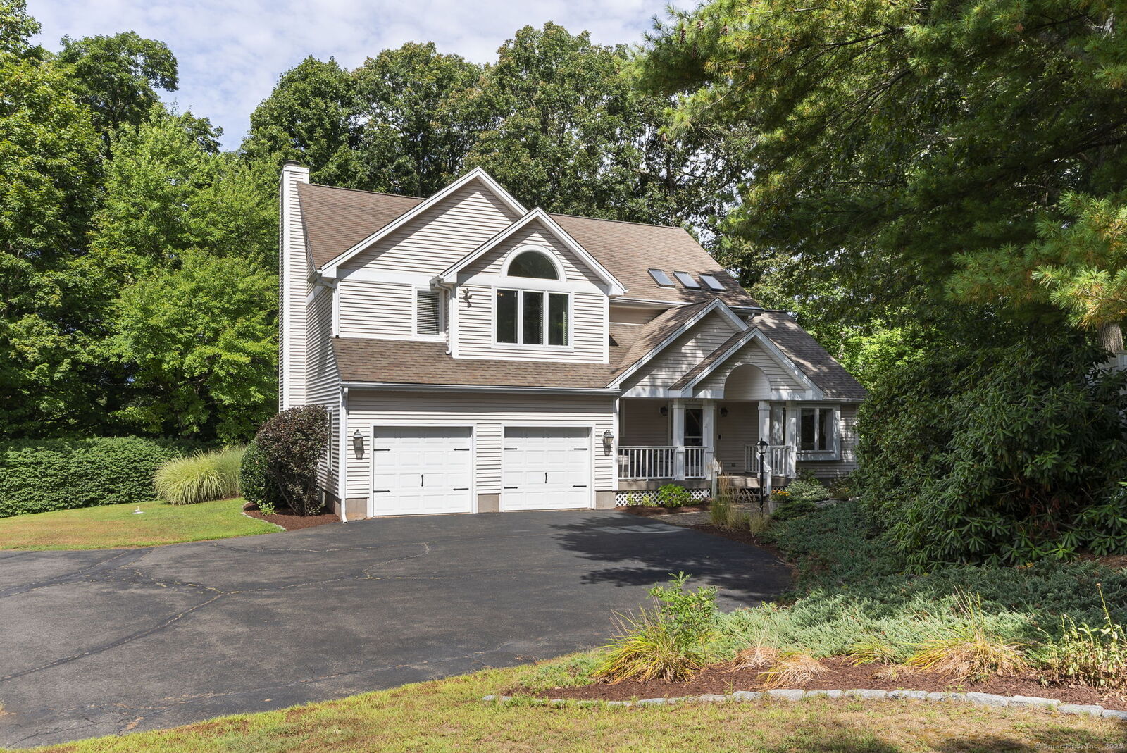 Property Photo:  570 South Main Street  CT 06040 