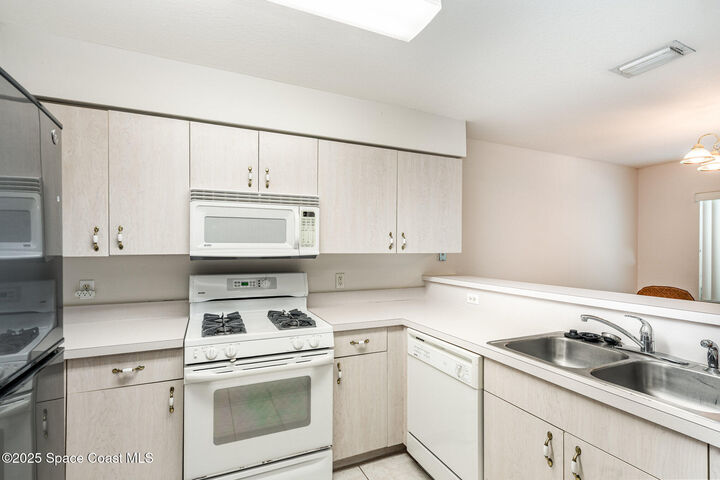 Property Photo: 122 Plover Lane FL 32955