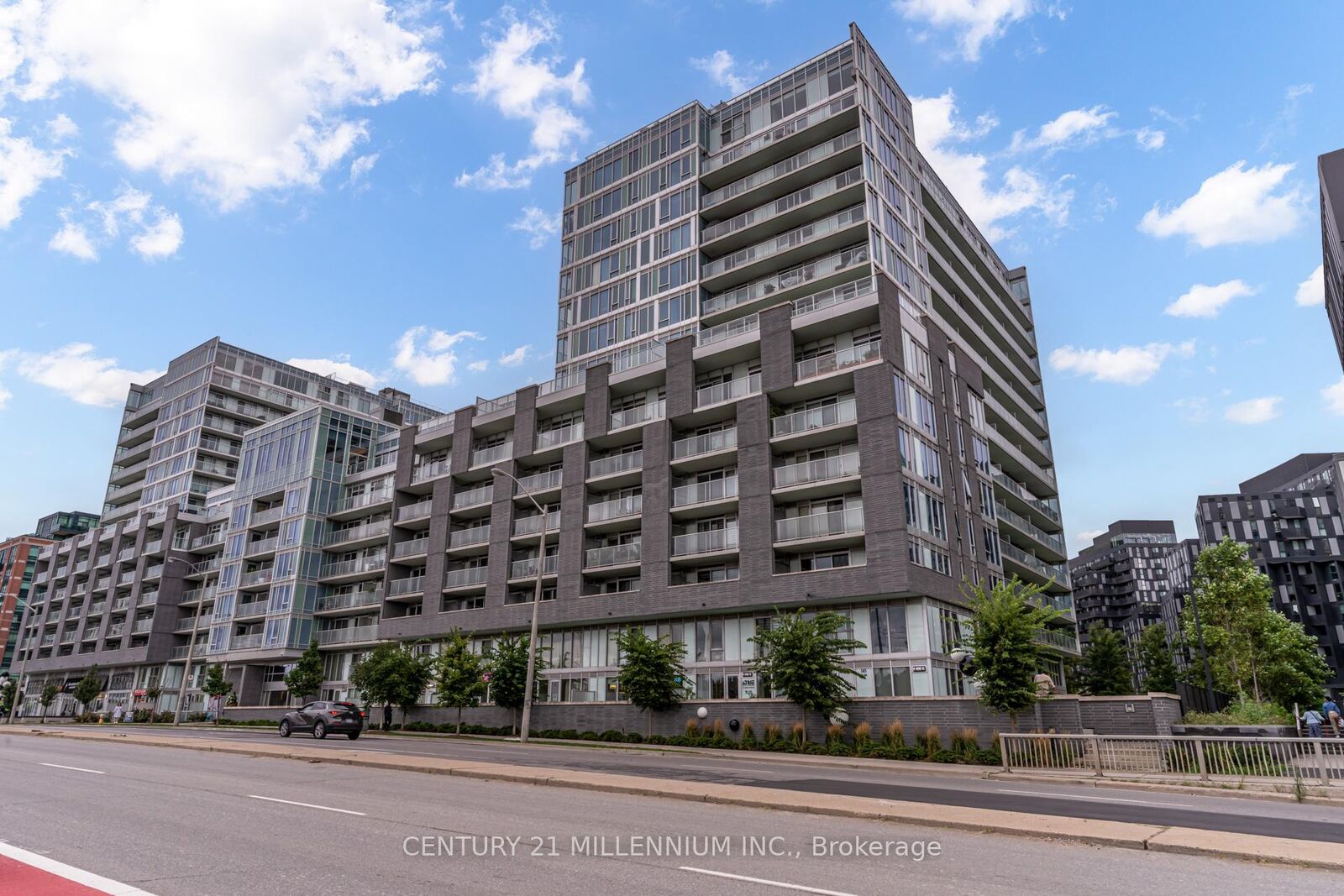 Property Photo: 565 Wilson Avenue 513 ON M3H 0C6