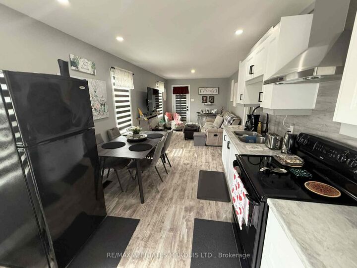 Photo de la propriété:  29 Seymour Avenue  ON K6J 4L9 