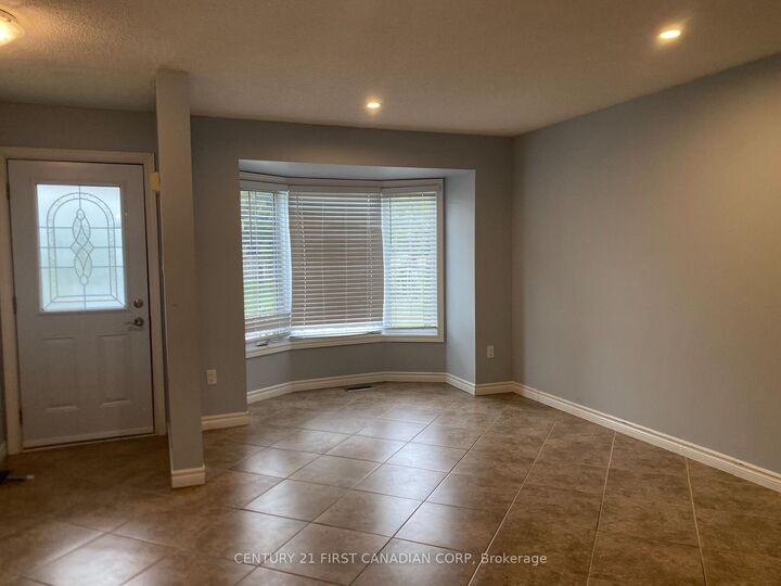 Photo de la propriété: 50 Chapman Court 53 ON N6G 5E1