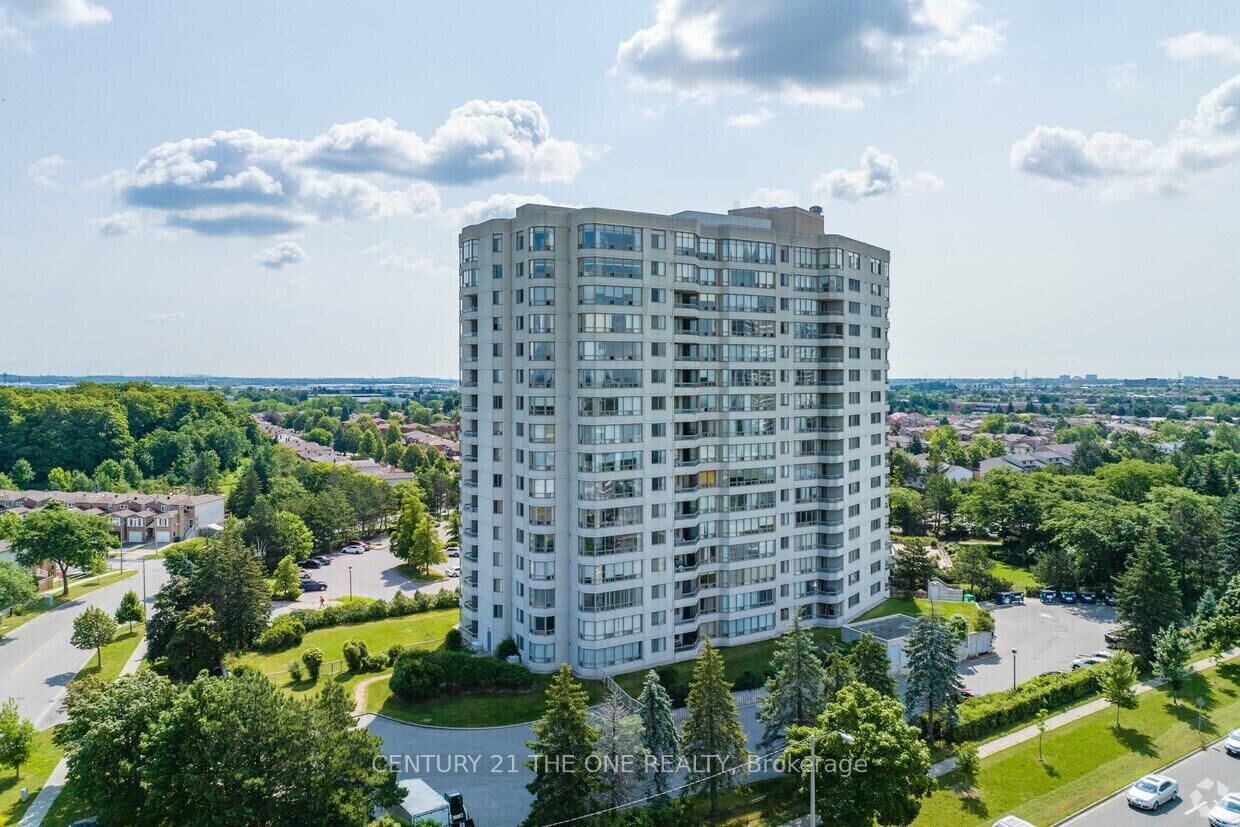 Photo de la propriété:  150 Alton Towers Circle 1808  ON M1V 4X8 