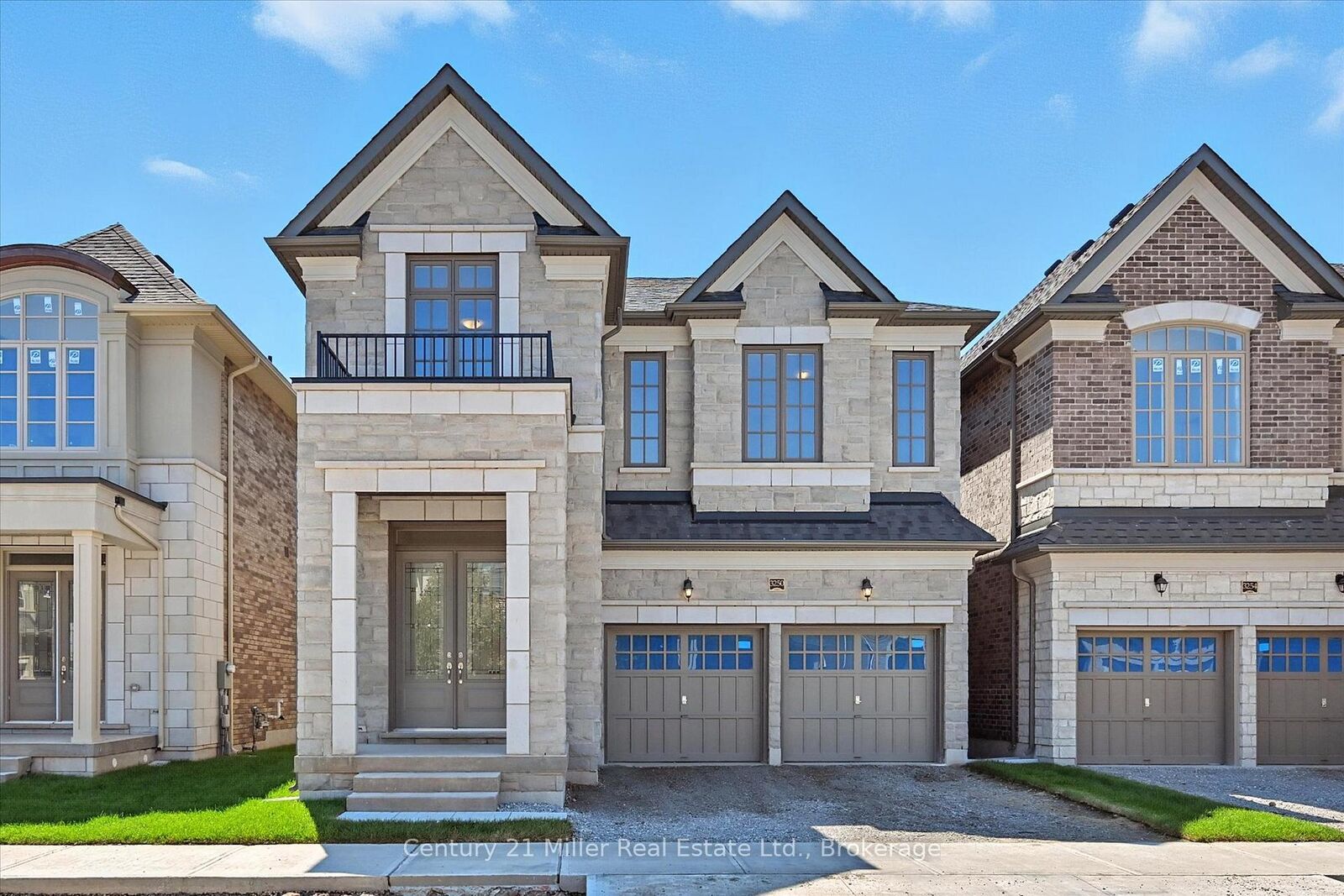 Property Photo:  3250 Millicent Avenue  ON L6H 0V8 