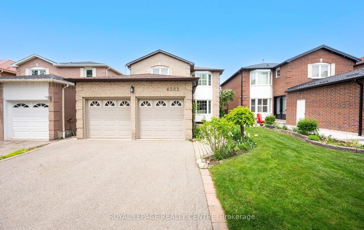 Property Photo: 4383 Mayflower Drive ON L5R 1T4