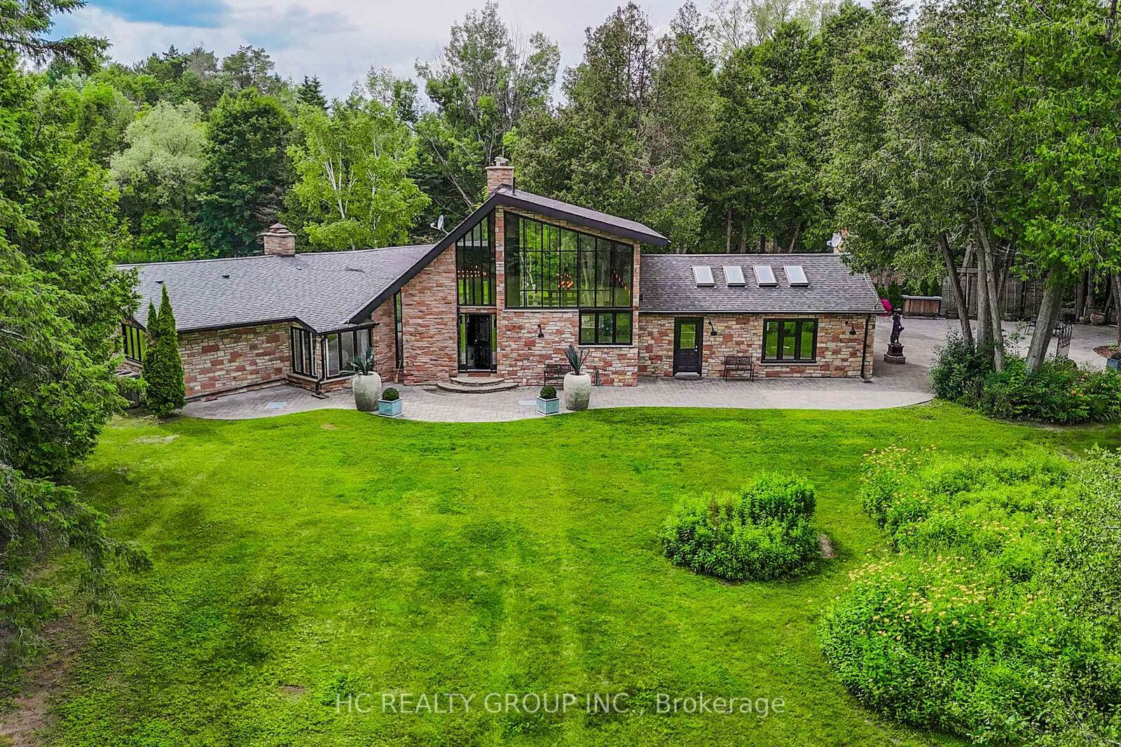 Photo de la propriété:  7779 Concession  2 N/A  ON L9P 0H9 