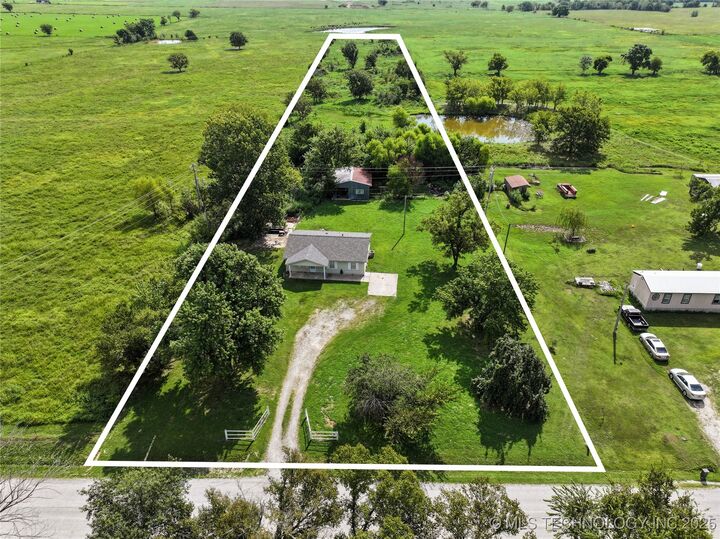Property Photo: 6360 N 250 Road OK 74421