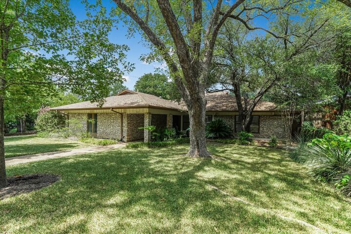 Property Photo: 3500 Taylors Drive TX 78703