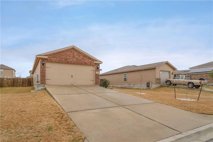 Property Photo: 112 Millers Loop TX 76537