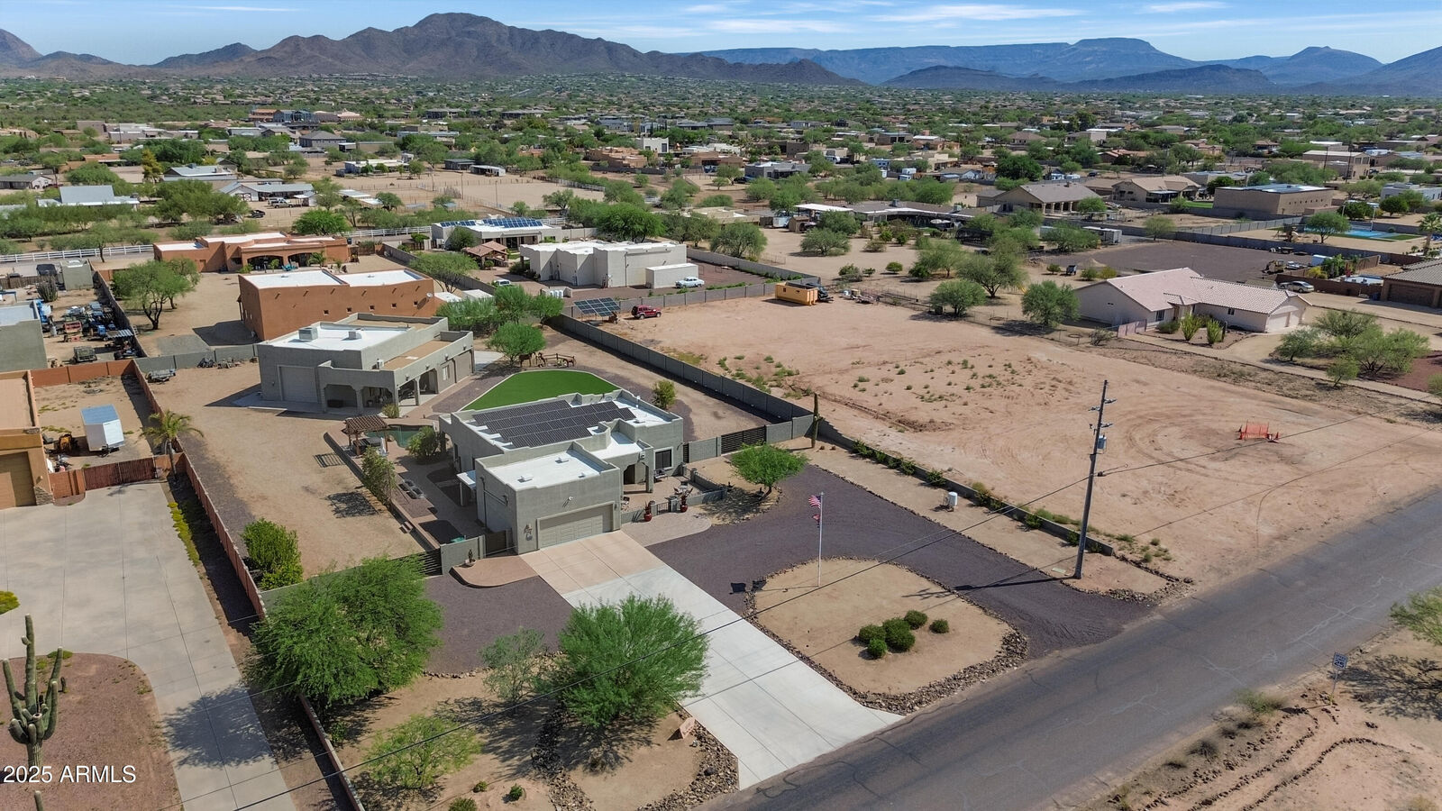 Property Photo: 3030 W Irvine Road AZ 85086