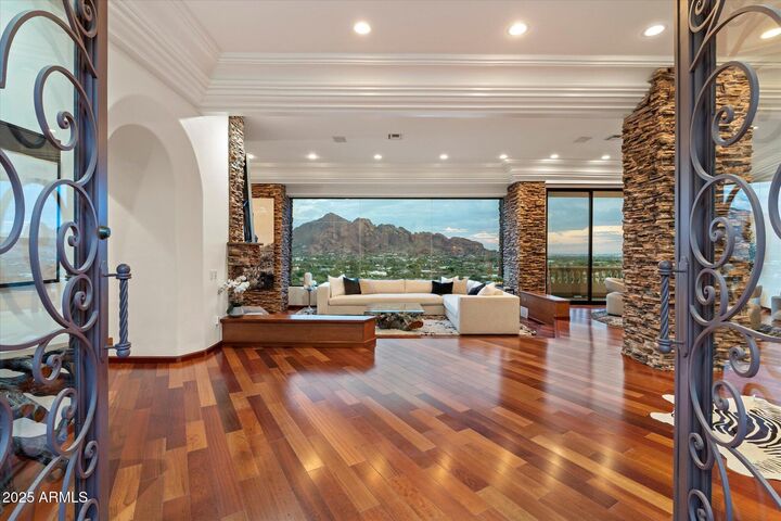 6827 N Highlands Drive  Paradise Valley AZ 85253 photo