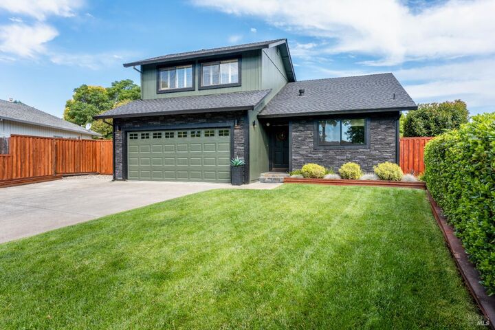 Property Photo: 640 Tahoe Court CA 95482