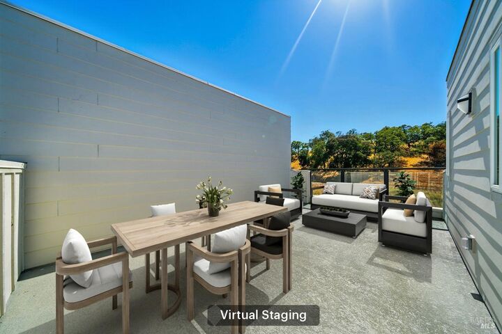 Property Photo: 206 Verandah Avenue CA 94945