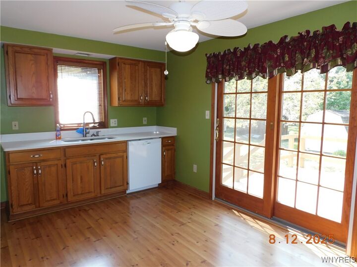Property Photo: 4174 Victorian Drive NY 14075