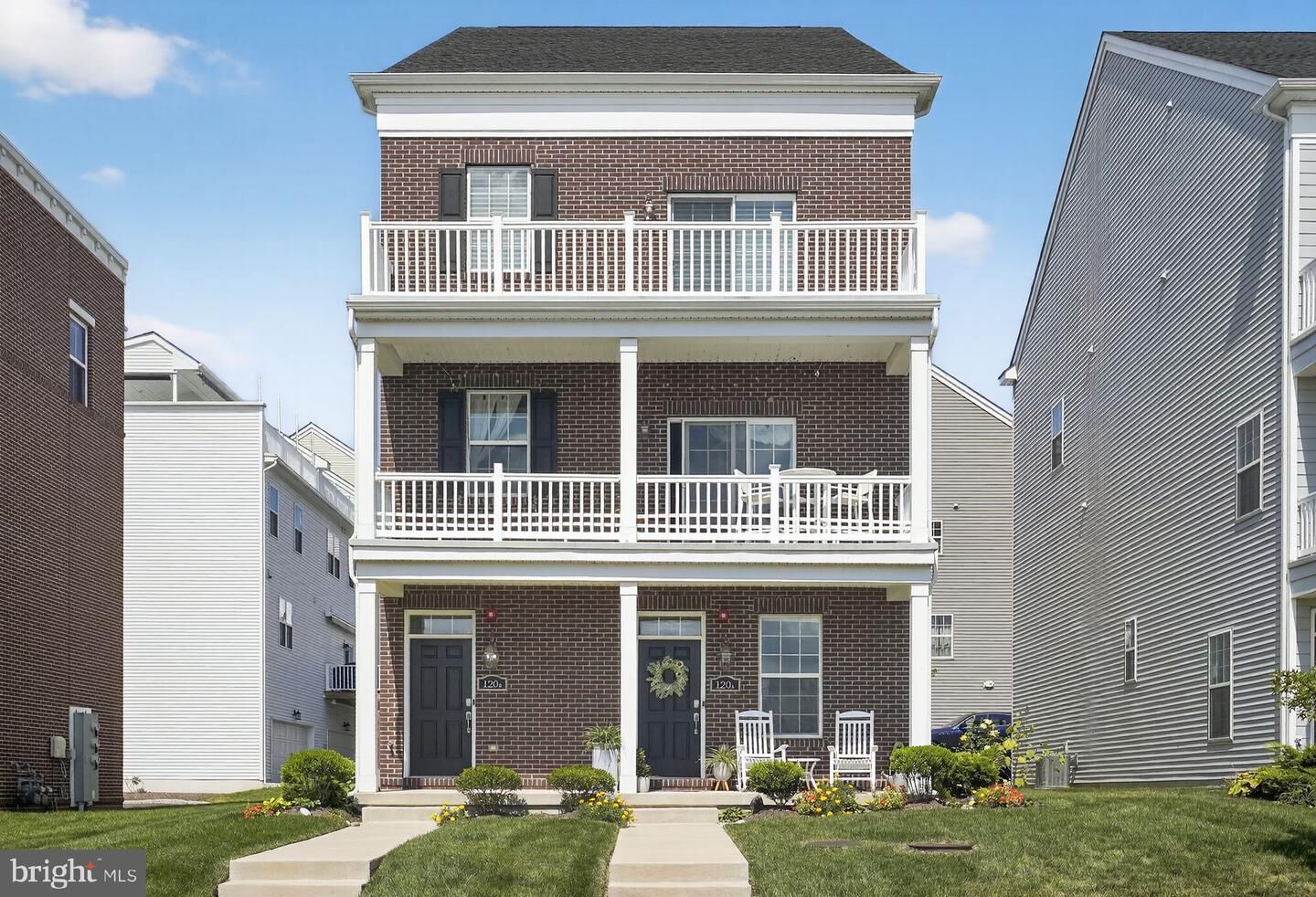 Property Photo: 120 Dock Street B PA 19020