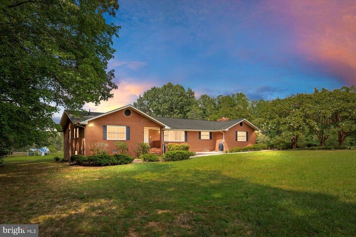 Property Photo: 45 Bowling Farm Lane VA 22406