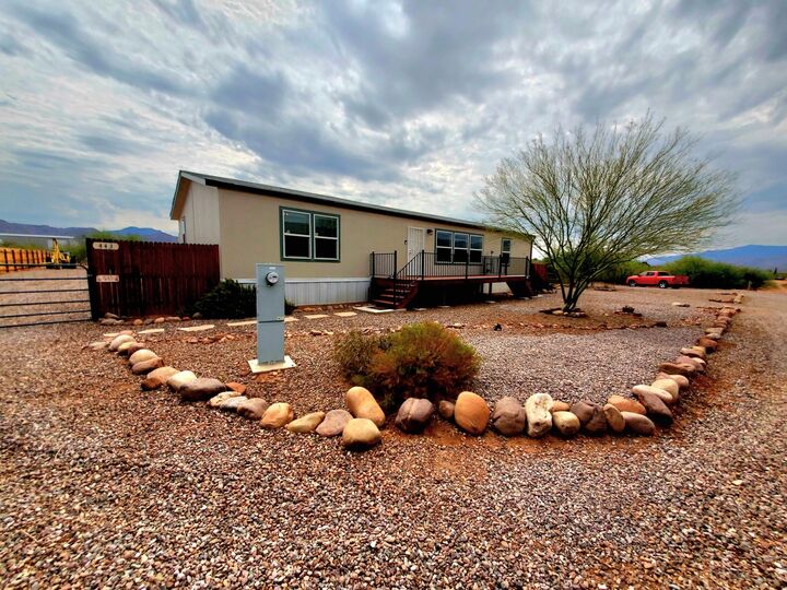 Property Photo:  443 S Grimes Road  AZ 85553 
