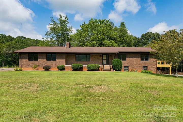 36 Brooks Branch Road  Leicester NC 28748 photo