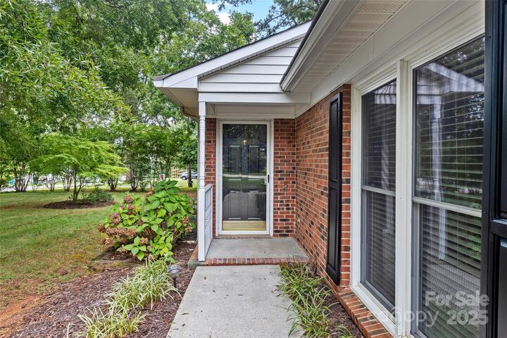 Property Photo: 2173 Ridgecrest Road SC 29732