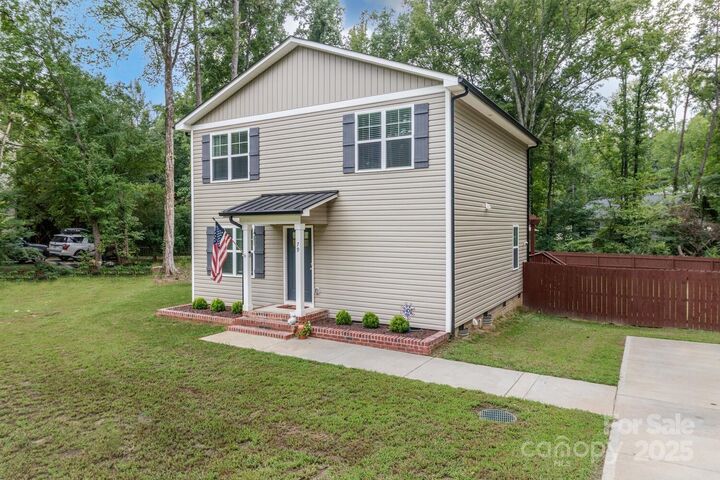 Property Photo:  79 Cumberland Court SW  NC 28025 