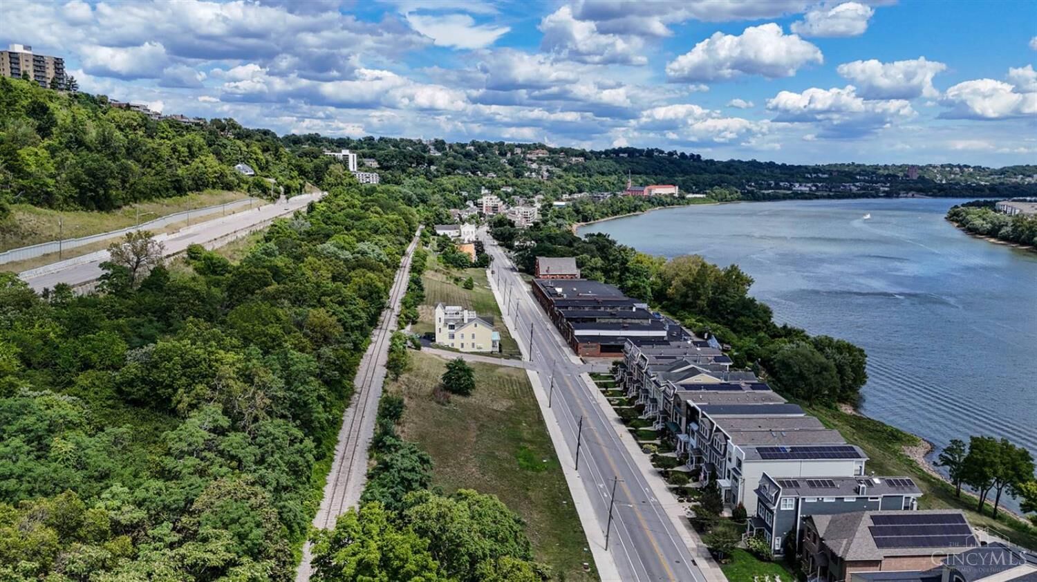 Property Photo: 1928 Riverside Drive OH 45202