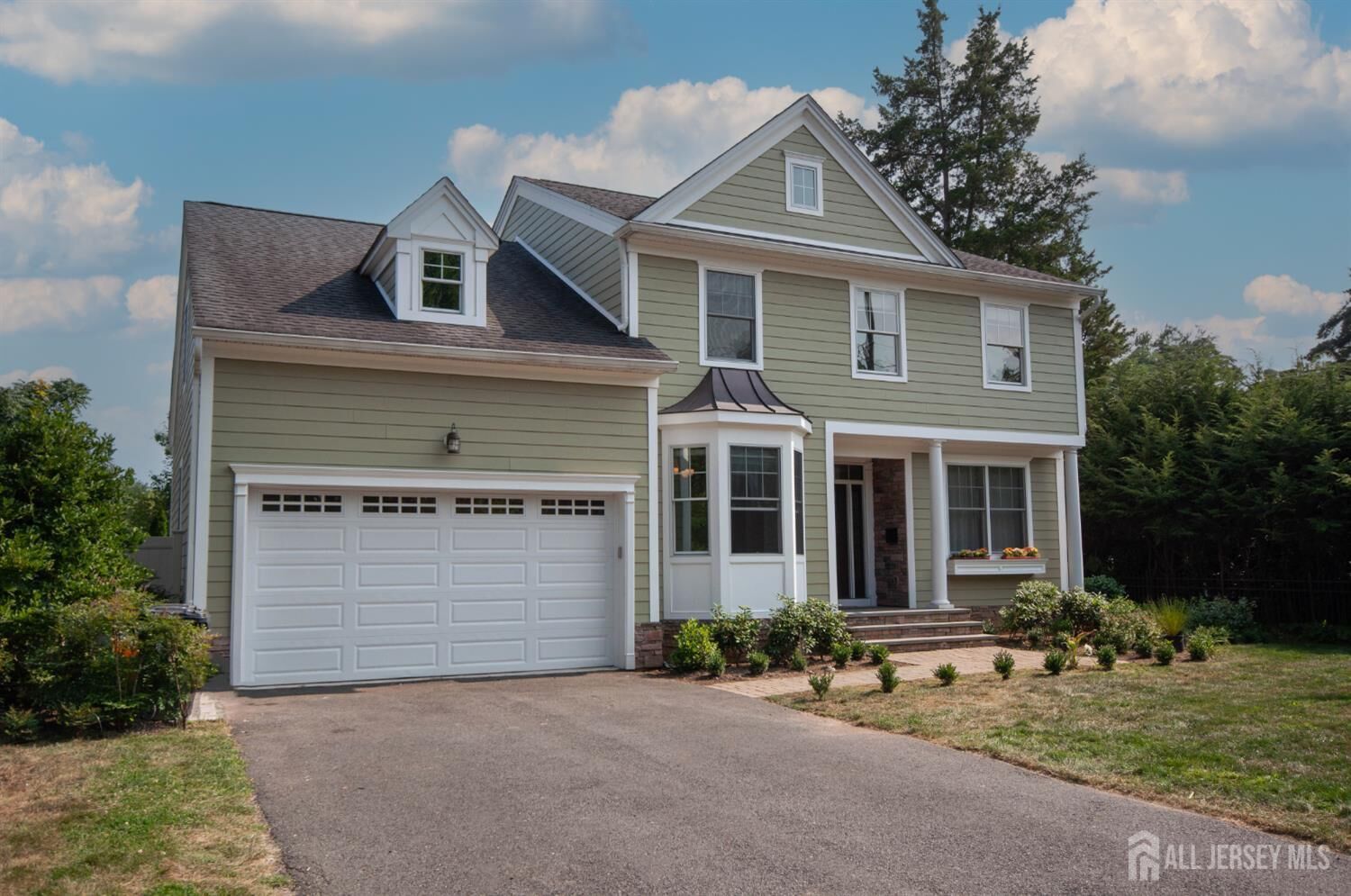 Property Photo:  35 Hillside Road  NJ 08540 