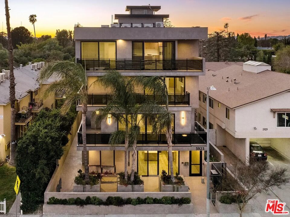 Property Photo: 5923 Laurel Canyon Blvd CA 91607