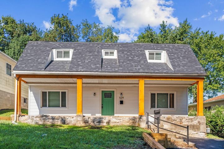 539 N Ohio Avenue  Lancaster OH 43130 photo