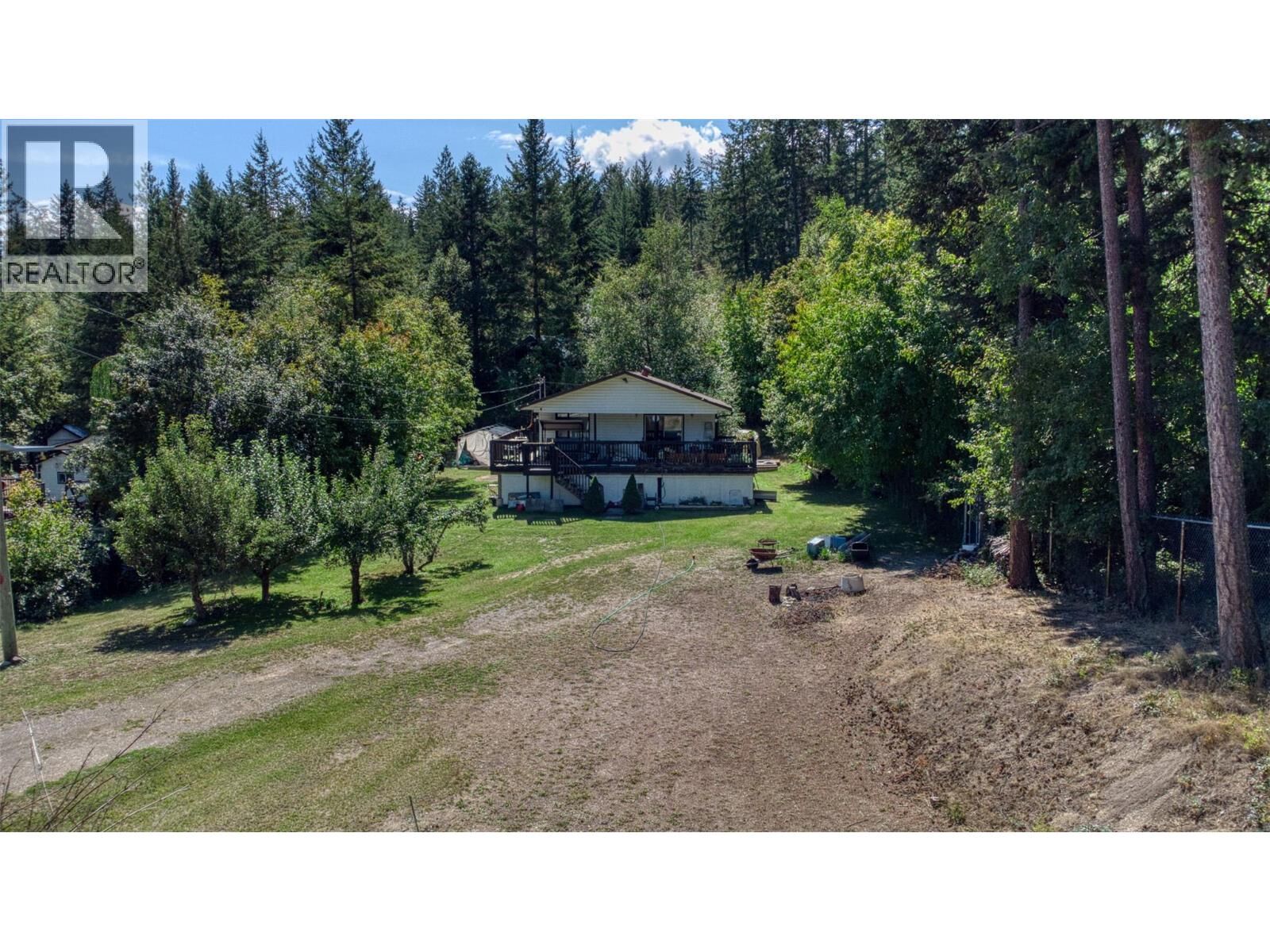 Photo de la propriété: 771 Firwood Road BC V1Z 3V5