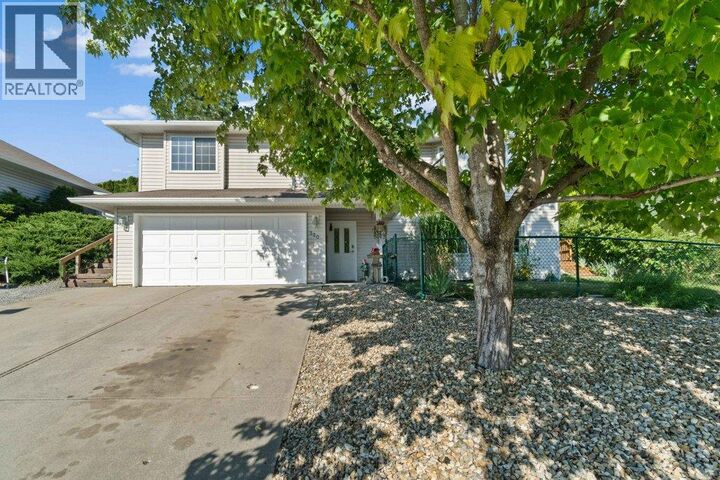 320 17 Street Southeast  Salmon Arm BC V1E 1R7 photo