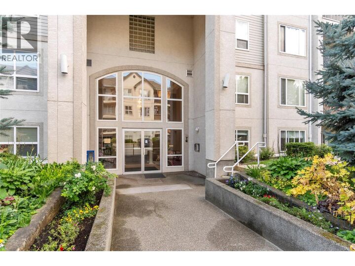 Property Photo: 650 3 Street Southwest 112 BC V1E 1P6