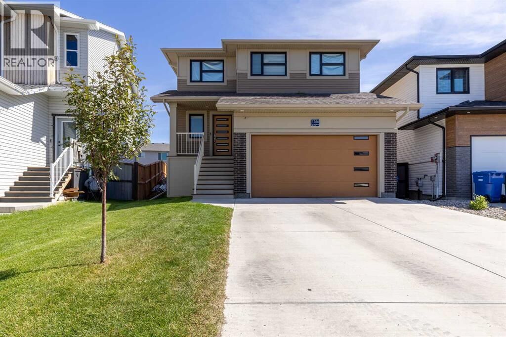 Property Photo: 1366 Pacific Circle West AB T1J 5V3