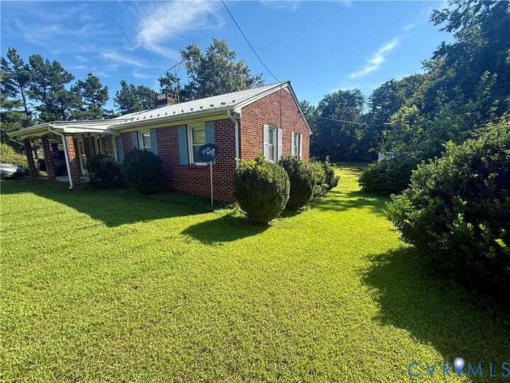 Property Photo: 585 Southern Drive VA 23947
