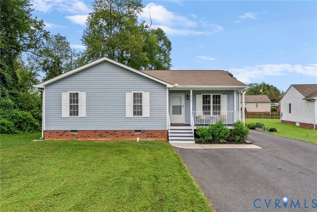 Property Photo: 2920 Sandy Grove Court VA 23223