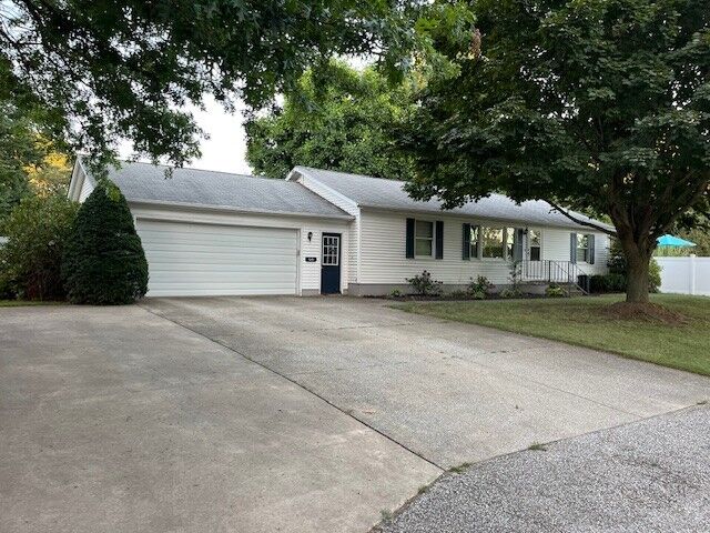 Property Photo: 1049 Sherman Drive PA 16423