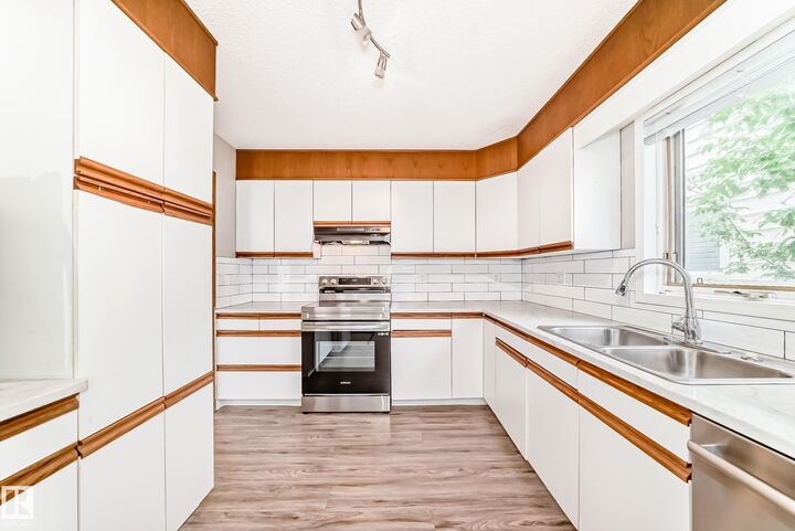 Property Photo: 10735 68 Avenue NW AB T6H 2B6