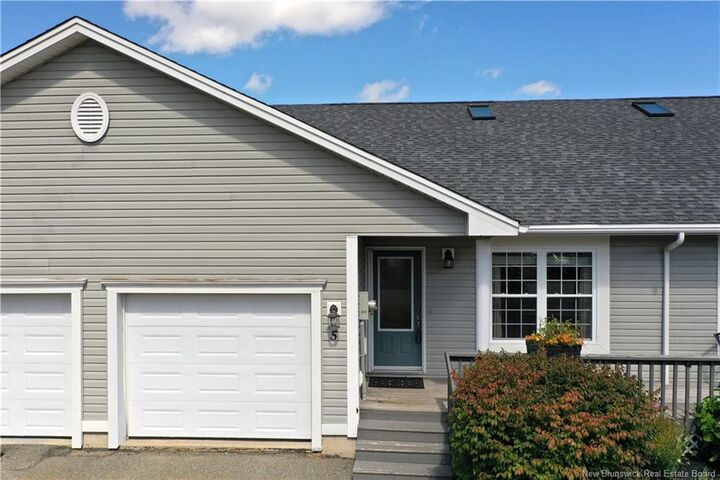 Property Photo: 5 Alexander Court NB E5N 2C8