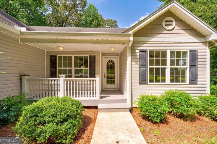 Property Photo:  312 Wingate Road  GA 30540 