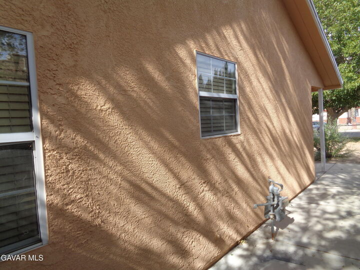 Property Photo: 38751 Puerta Ave. CA 93550