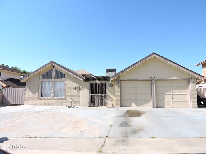 1410 Gene Torres Drive  El Paso TX 79936 photo