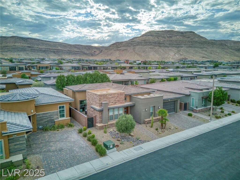 Property Photo:  9987 Amethyst Hills Street  NV 89148 