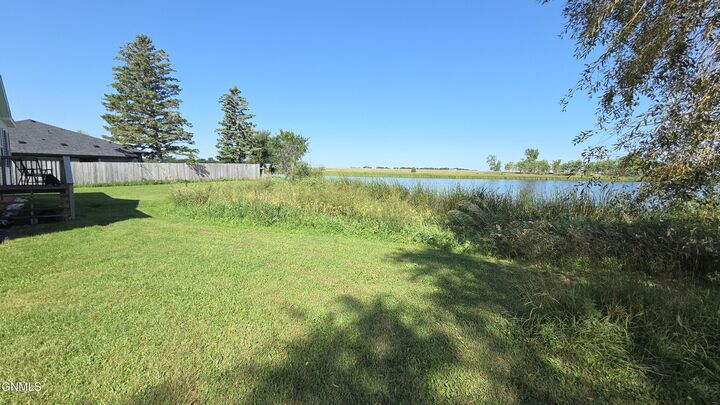 Property Photo:  138 Lake Drive E  ND 58436 