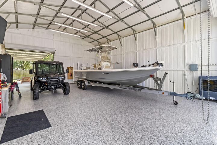 Property Photo: 6202 Oleander Drive TX 77523