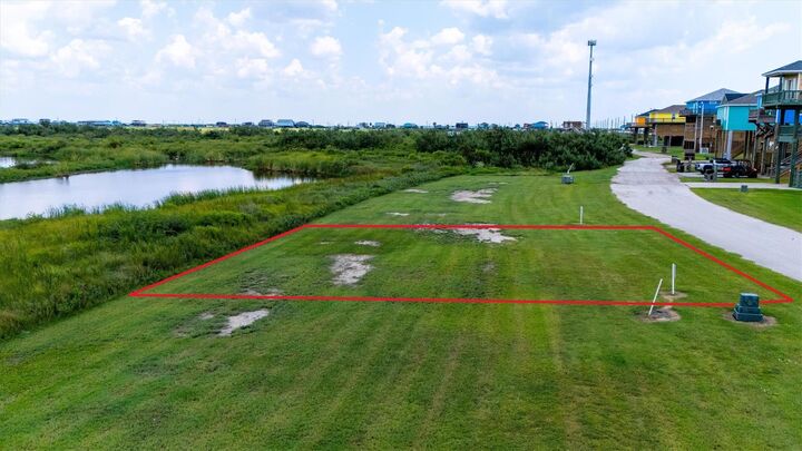 Property Photo: 2517 Audubon Avenue TX 77617