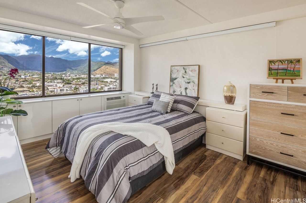 Property Photo:  2333 Kapiolani Boulevard 2707  HI 96826 