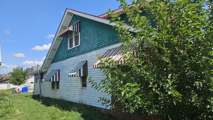 Property Photo: 2984 5th Avenue WV 25702