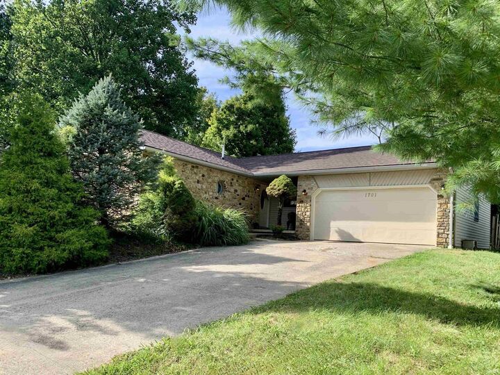 1701 E Thornton Drive  Bloomington IN 47401 photo