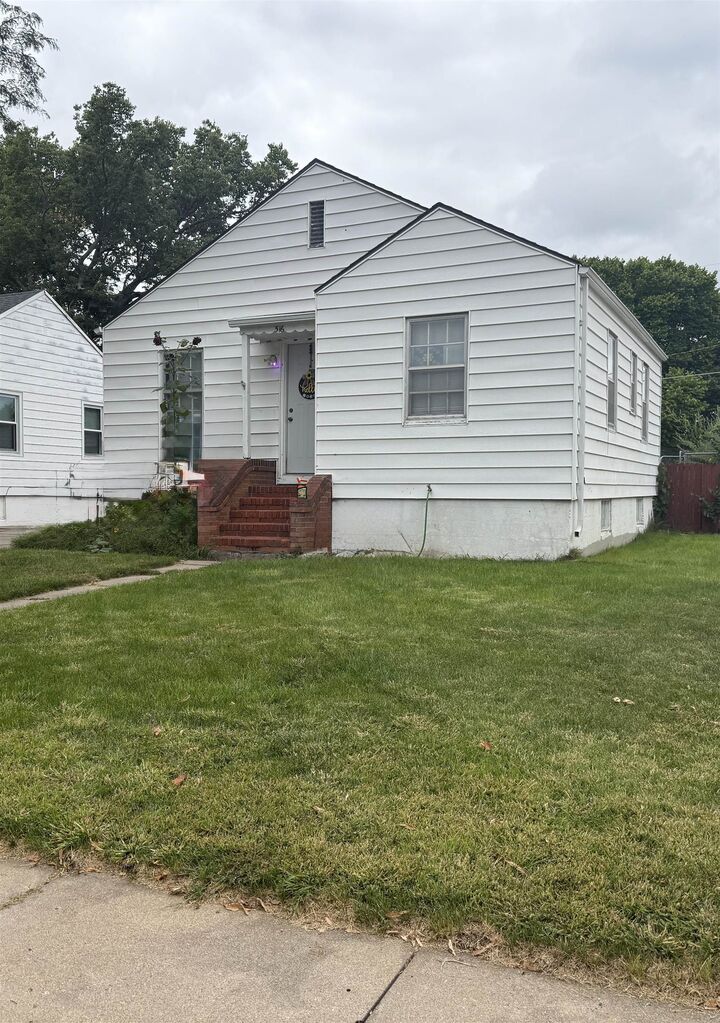516 S Poplar St  North Platte NE 69101 photo