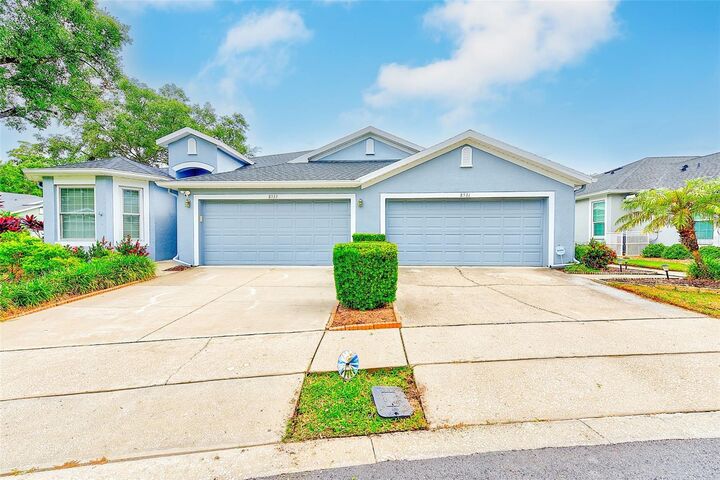 Property Photo: 8531 Acorn Ridge Court FL 33625